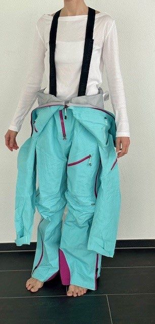 Peak Performance Completi & Tailleur: Peak Performance ski one piece suit – Usato da Dallenwil venduto da ZD2019 4