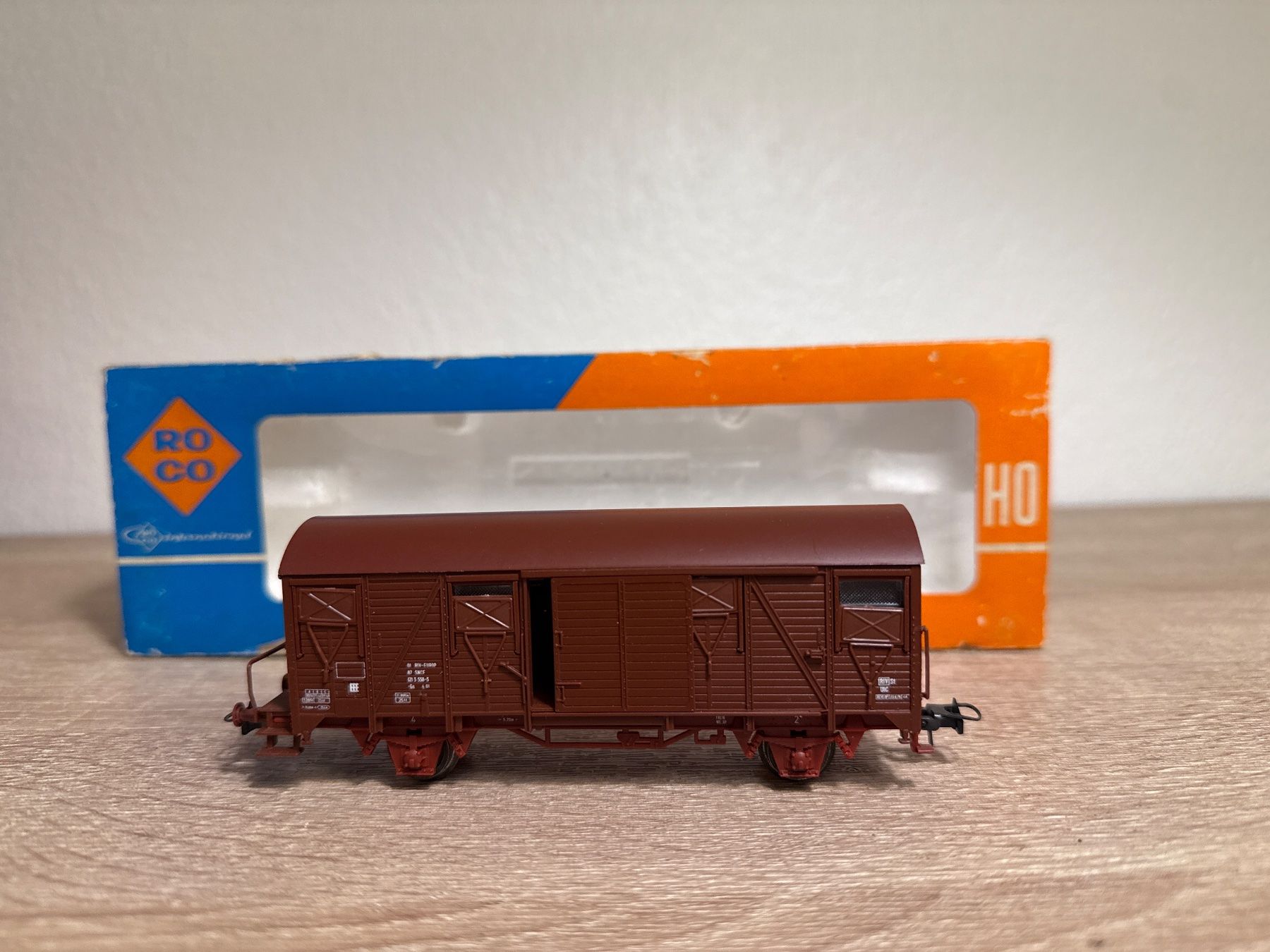 Roco Modellini di ferrovie: Roco 4340F Güterwagen SNCF H0 – Usato da St-Aubin-Sauges venduto da tantome 1