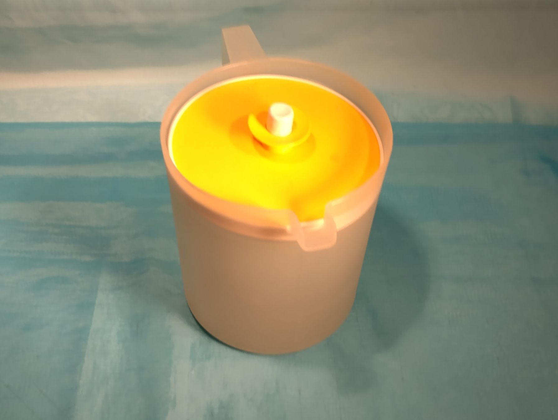 Tupperware Recipients et similaires: Tupperware Kanne mit Spezialverschluss – D'occasion à Bellach par JingleCherry 1