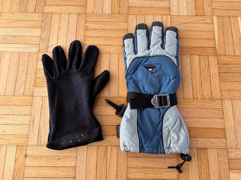 Sonstige Accessoires für Herren: Quicksilver Snowboard Handschuhe  – Gebraucht aus Zollikerberg von sel_99lq 2