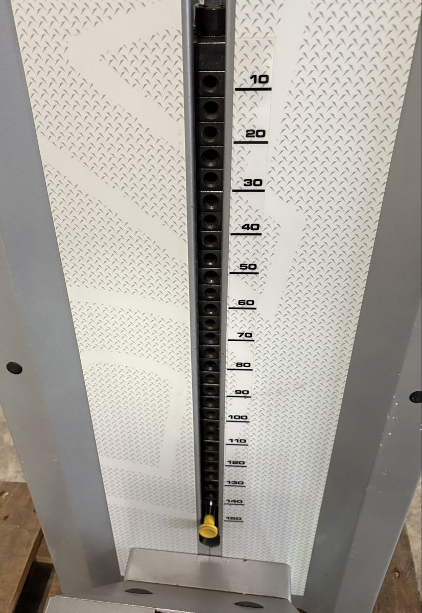Hometrainer: David M15 Hack Squat – Profi-Qualität – Usato da Emmenbrücke venduto da A1i 4