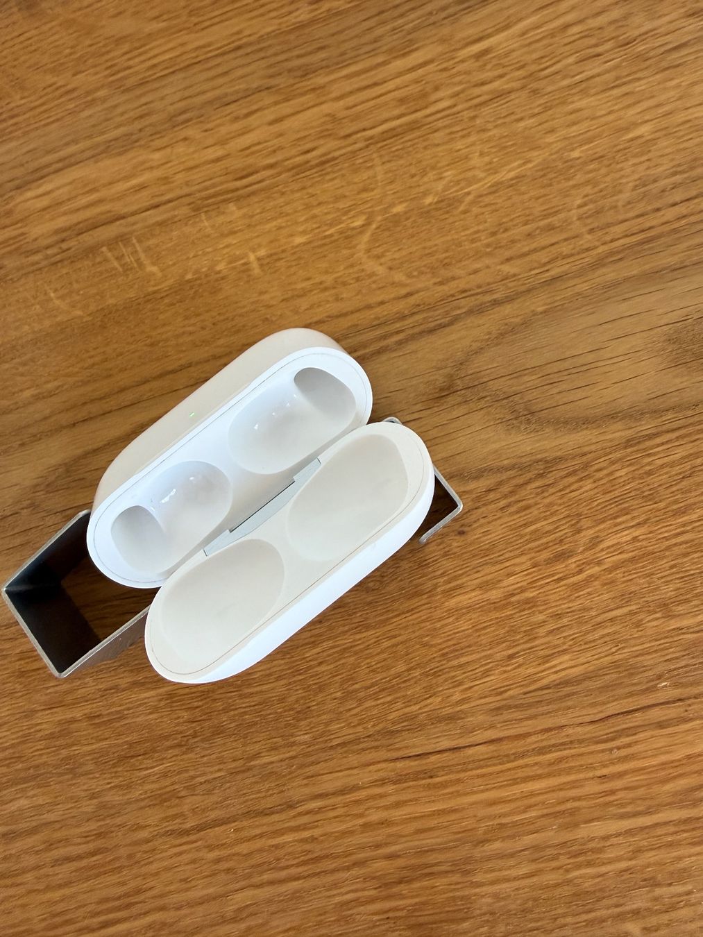 Apple Casques audio: APPLE AirPods Pro 2 Charging Case – D'occasion à Lausanne par Nine1982 2