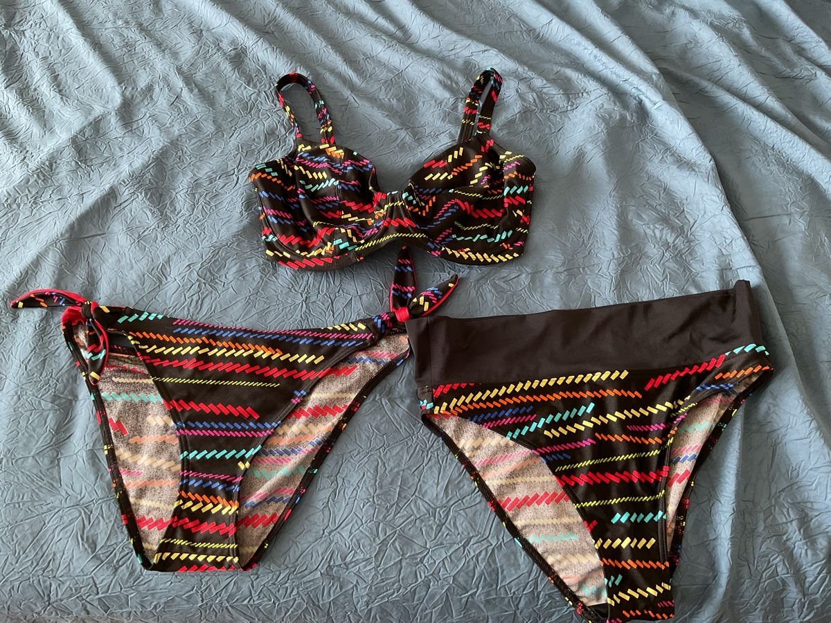 Costumi da bagno & Bikini: Freya Set Bikini multicolore taille  70ff  bas S et M – Usato da Villarepos venduto da Sglobule