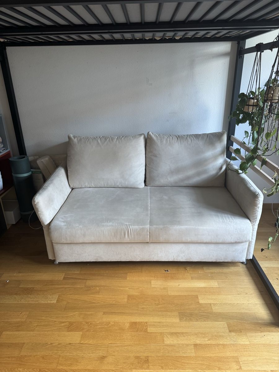 Sofas: Schlafsofa mit Bett 140 x 200 – D'occasion à Bern par besserused