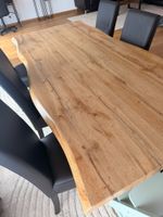 Moderner Esstisch in Holzdesign mit 6 Stühlen