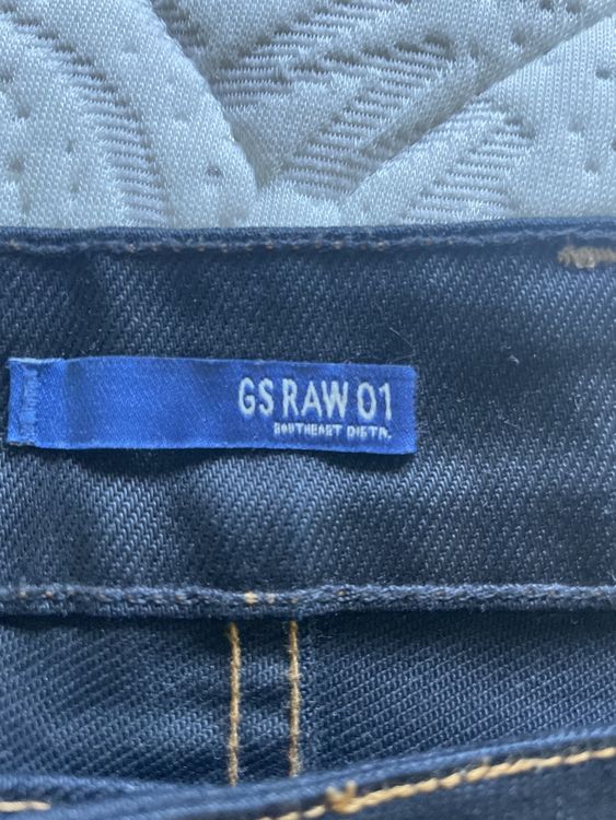 G-Star Jeans: G-Star Raw Jeans Gr. 31/32 Dunkelblau Top Zustand – Gebraucht aus Männedorf von Dorrii85 2