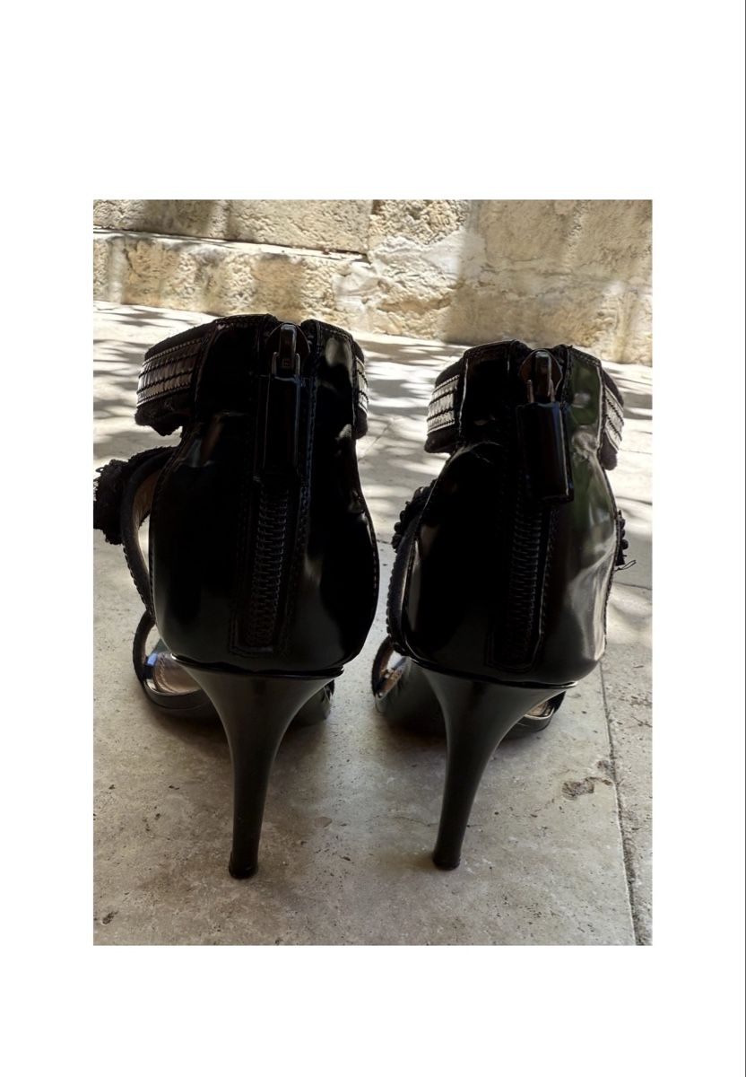 Givenchy Chaussures femmes: Givenchy Sandalen – D'occasion à Rapperswil SG par liv_7nkf 2
