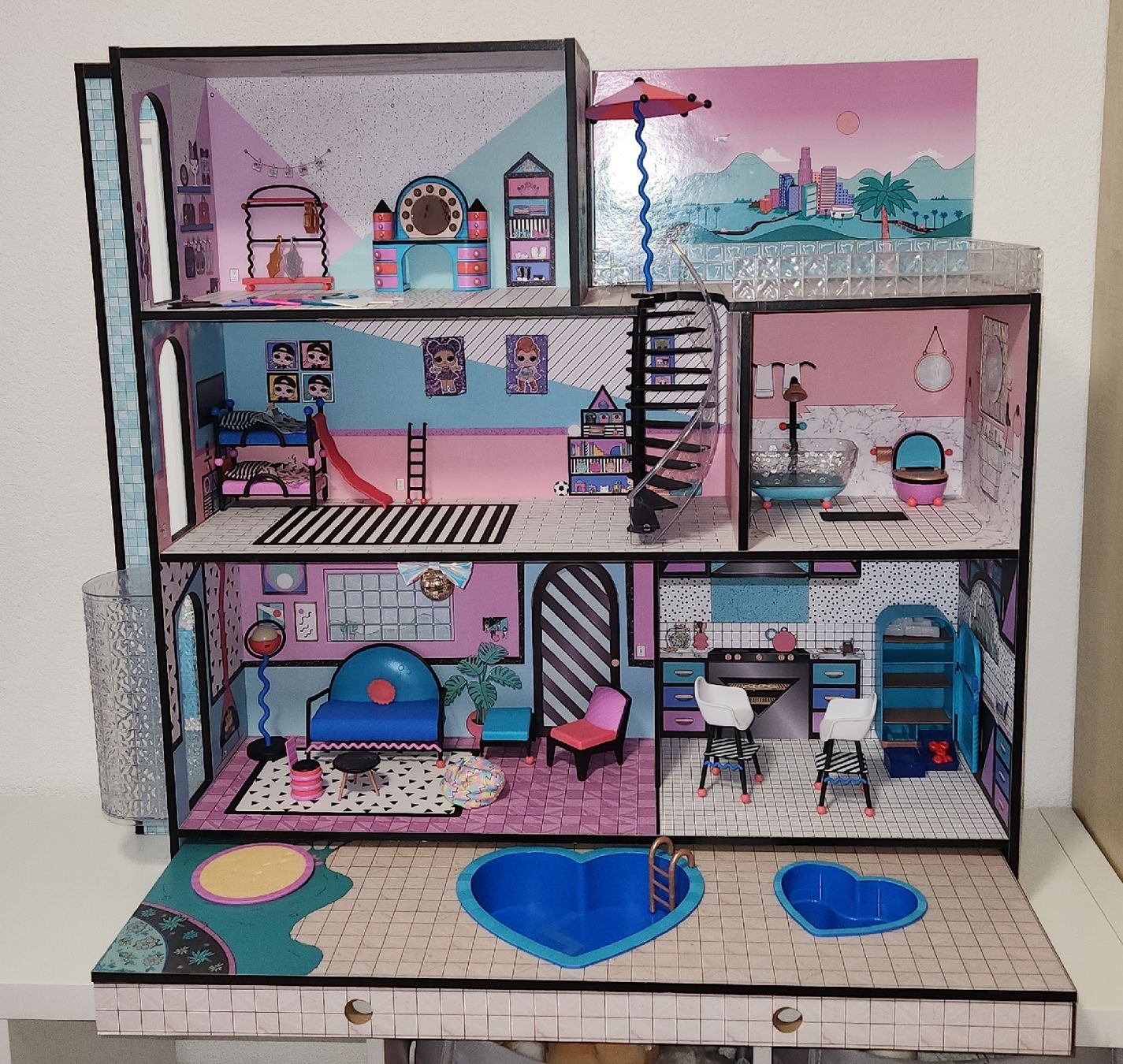 Giocattoli: LOL Puppenhaus – Usato da Neuenegg venduto da soleil81