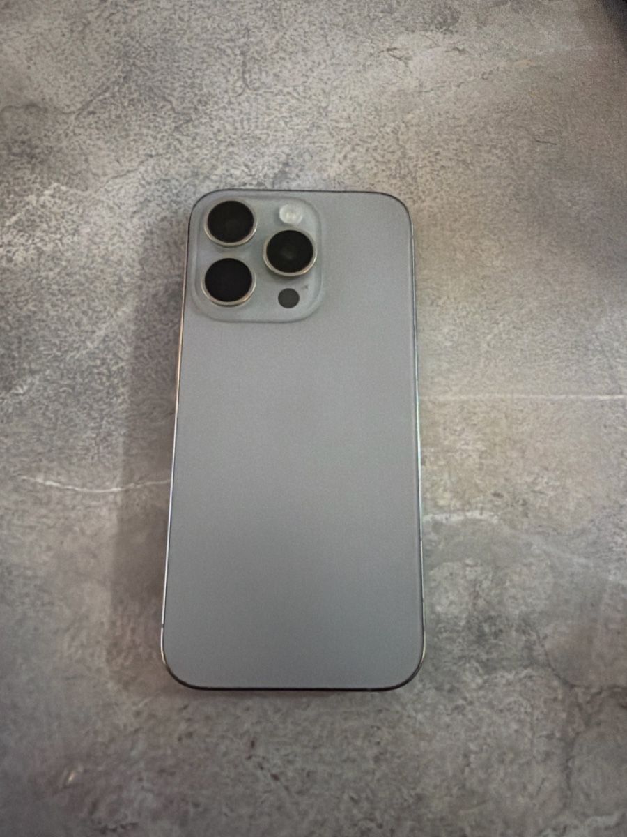 Apple Handys / Smartphones: Iphone 15 Pro – Gebraucht aus Rapperswil SG von ToliGL