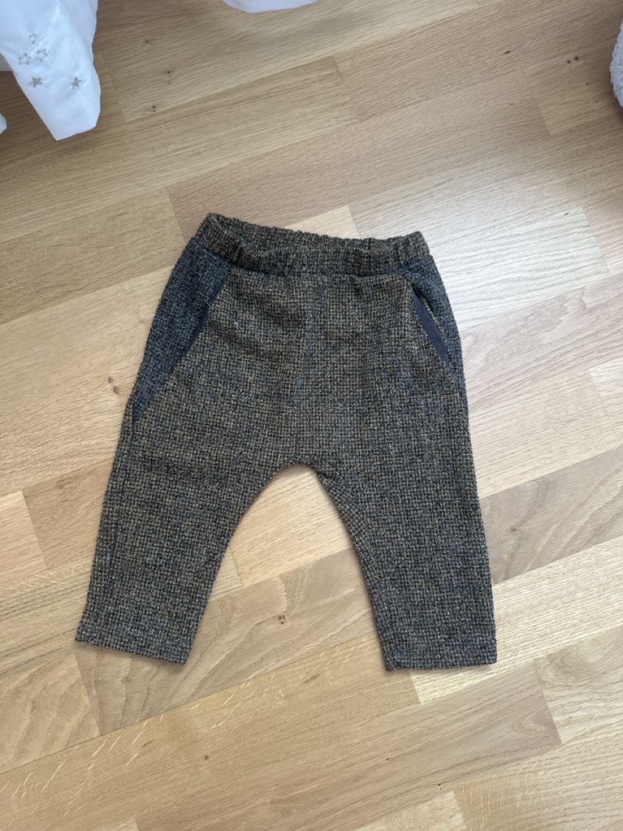 Zara Hosen: Zara Hose 9-12 Monate braun – Gebraucht aus St. Gallen von adr_l9jg