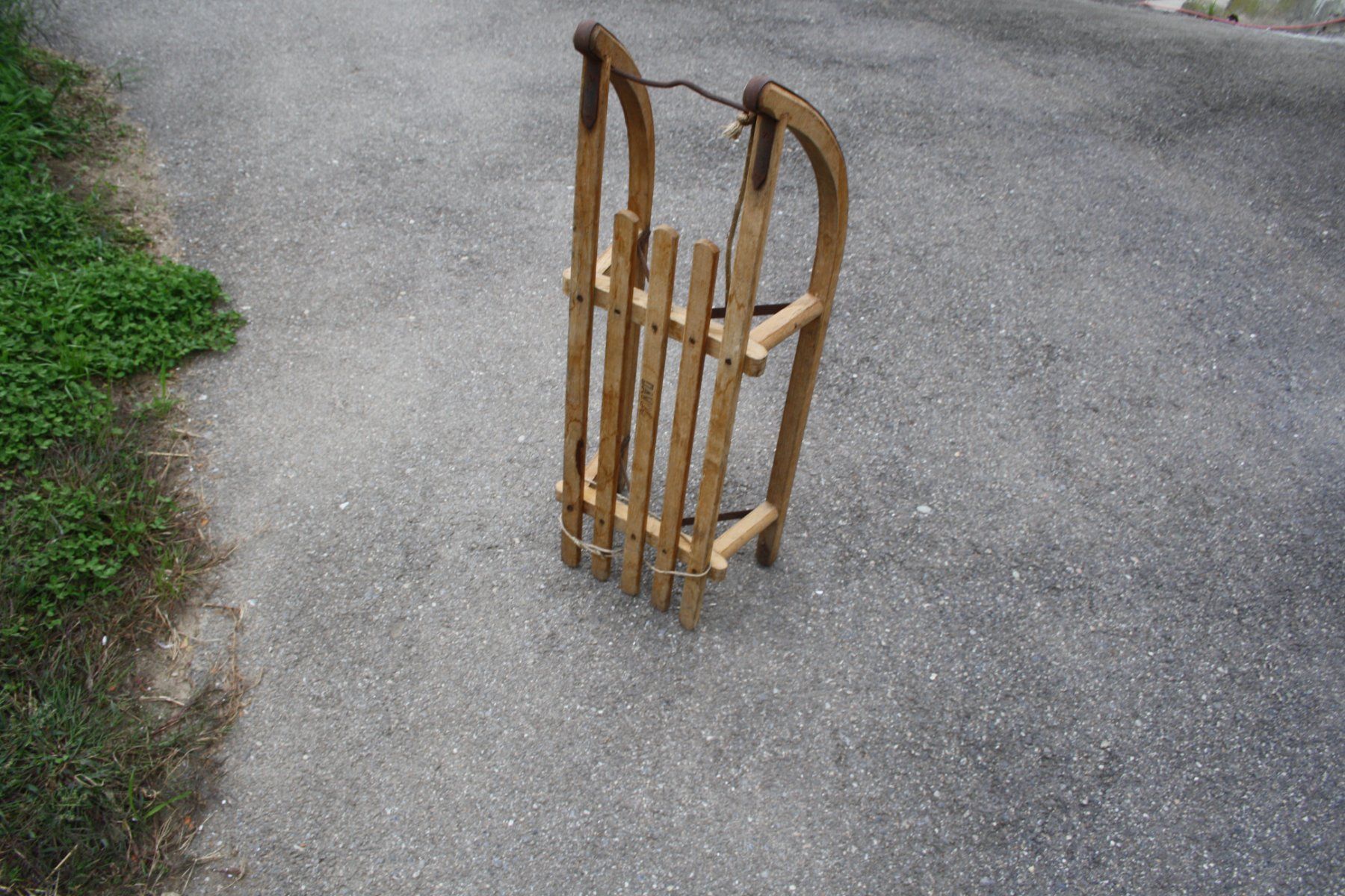 Davos Slitta: DAVOSER DAVOS HOLZ-SCHLITTEN VINTAGE – Usato da Wauwil venduto da Pneuedy 7