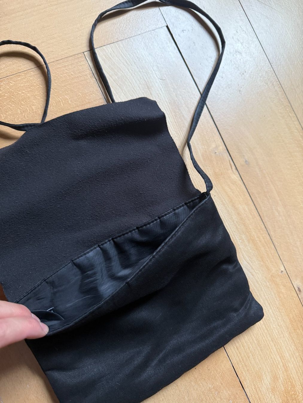 H&M Taschen für Damen: Kunstleder Umhängetasche schwarz – Gebraucht aus Zürich von Diazaio 1