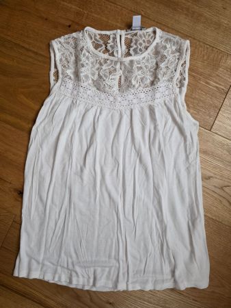Sommerliches Top mit Spitze, weiss, Grösse L, neuwertig