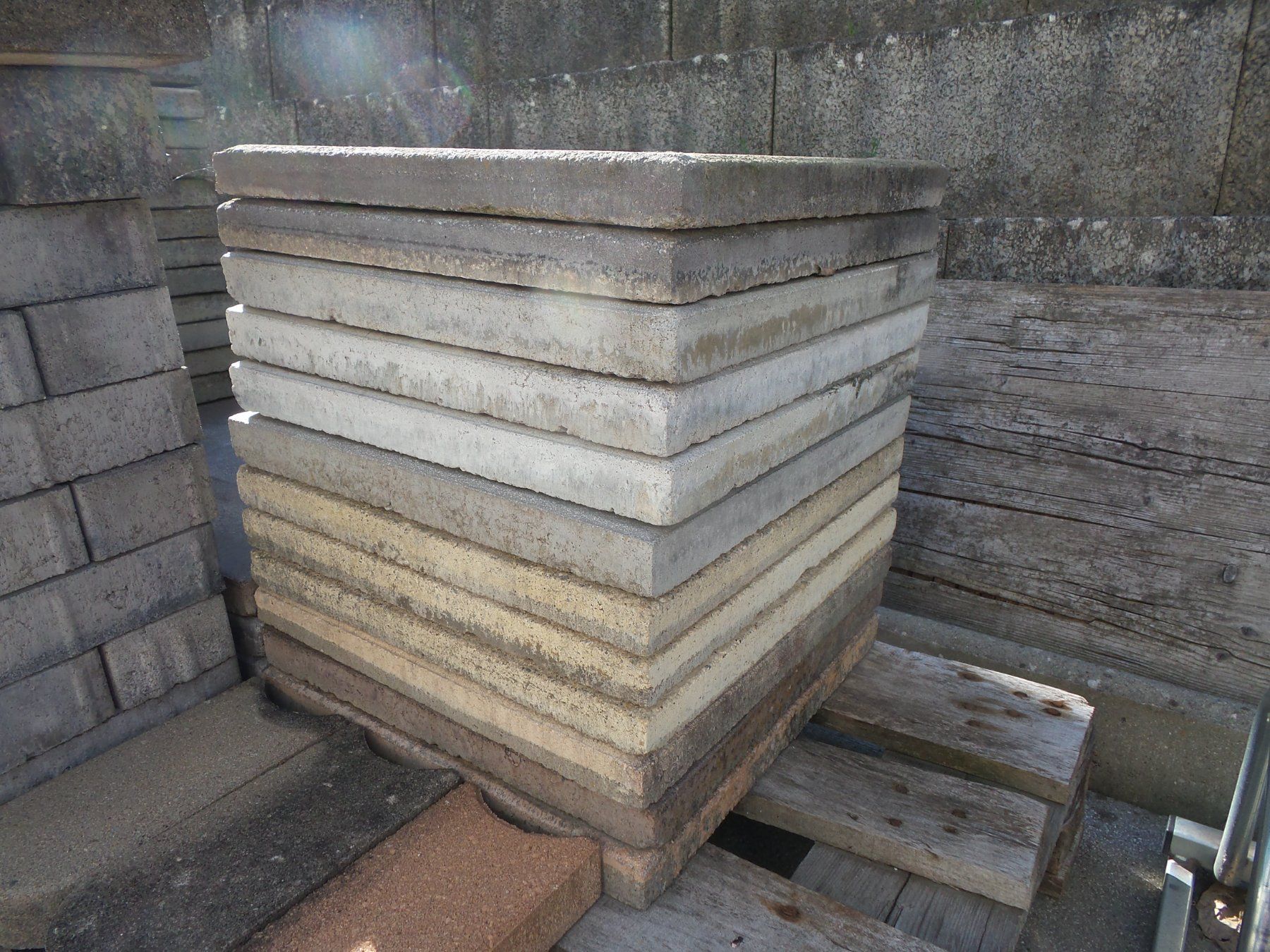 Rivestimenti per pavimenti: Terassenplatten, Gartenplatten, Betonplatten 40 x 40 – Nuovo (secondo la descrizione) da Suberg venduto da Lovelyfashion 1