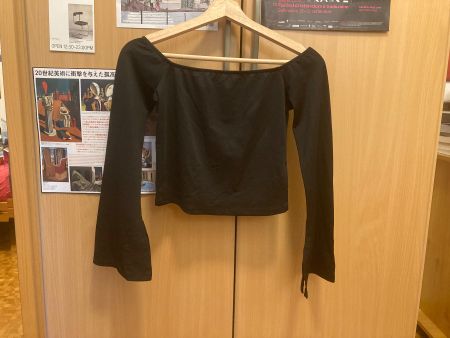 Maglia manica lunga scollo quadrato nera taglia unica