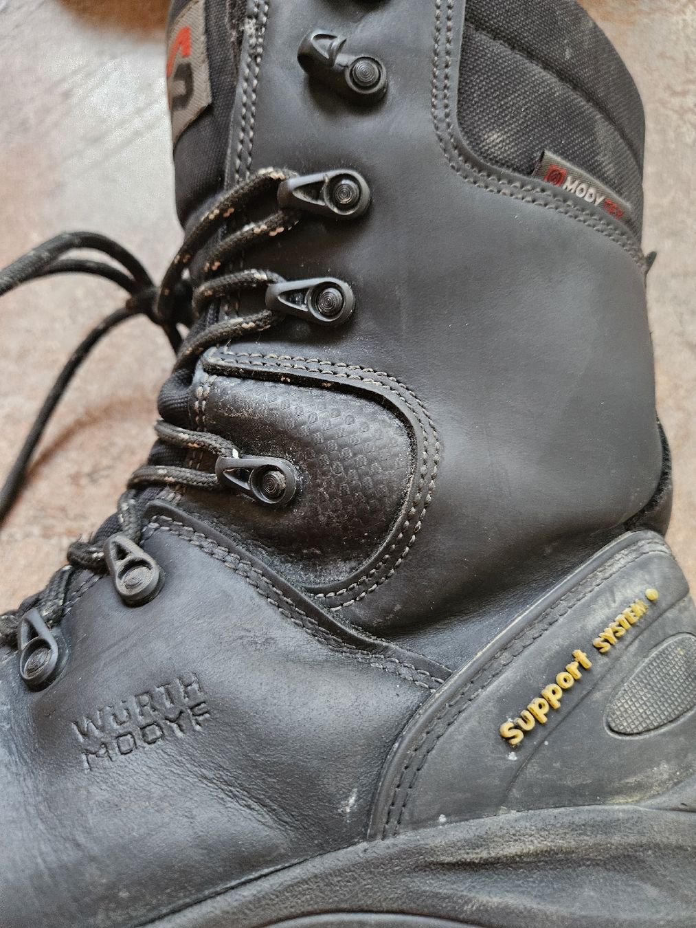 Scarpe da uomo: Arbeitsschuhe Würth Modyf Grösse 40 gebraucht – Usato da Rheineck venduto da Eulalia40 2
