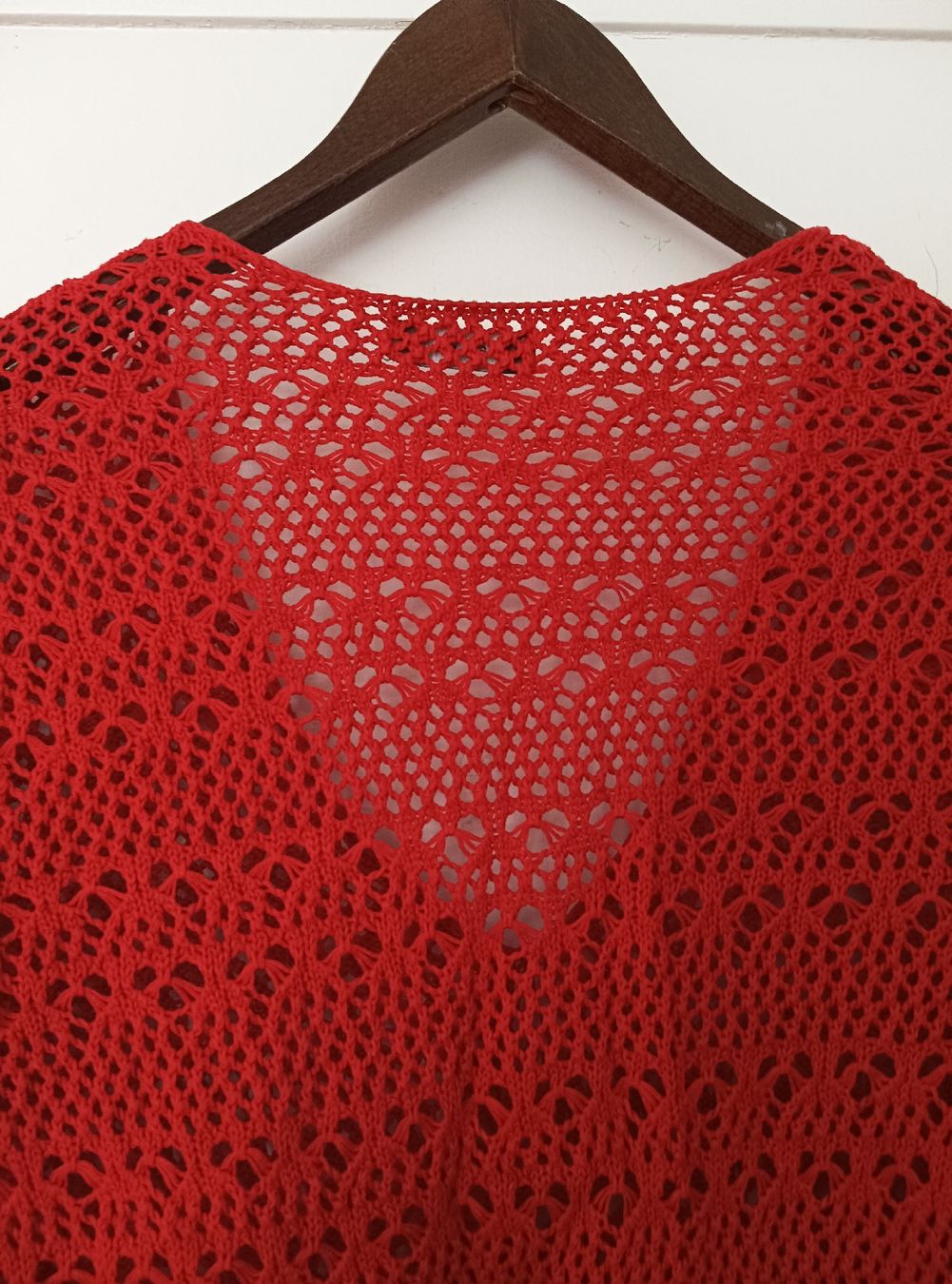Maglioni & Felpe: Sommerlicher, roter Strickpullover von Yessica, Gr. S – Usato da Zürich venduto da Asteraki 1