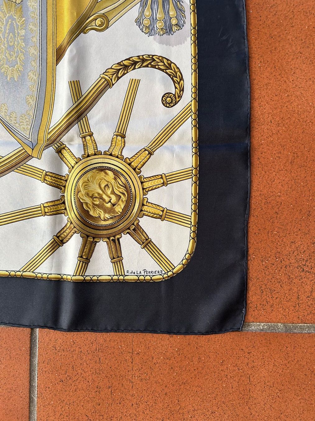 Hermès Foulards, Tücher & Schals: Seidentuch der Marke Hèrmes – Gebraucht aus Küsnacht ZH von Literat98 2