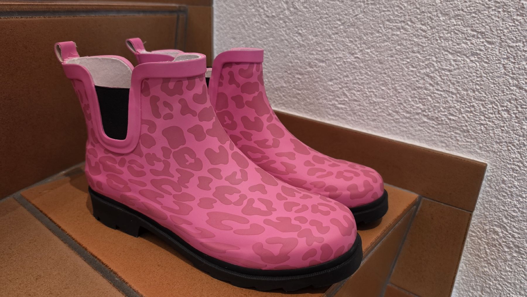 Scarpe da donna: Regenstiefel halbhoch Gr.39 – Nuovo (secondo la descrizione) da Uttwil venduto da ClaudiaZ07