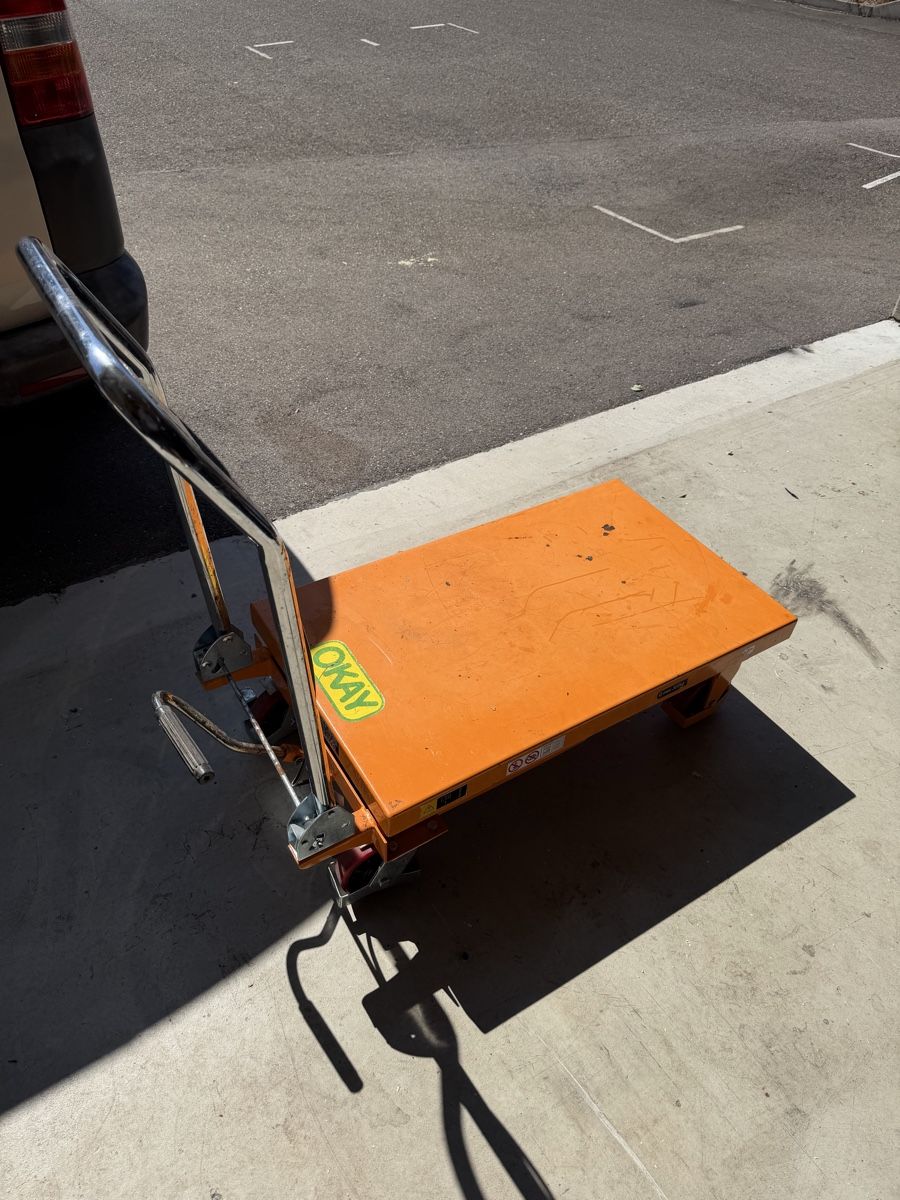 Piattaforme elevatrici & Crick: Scherenhubtischwagen TF-30 Okay 300kg  – Usato da Beckenried venduto da chef3945