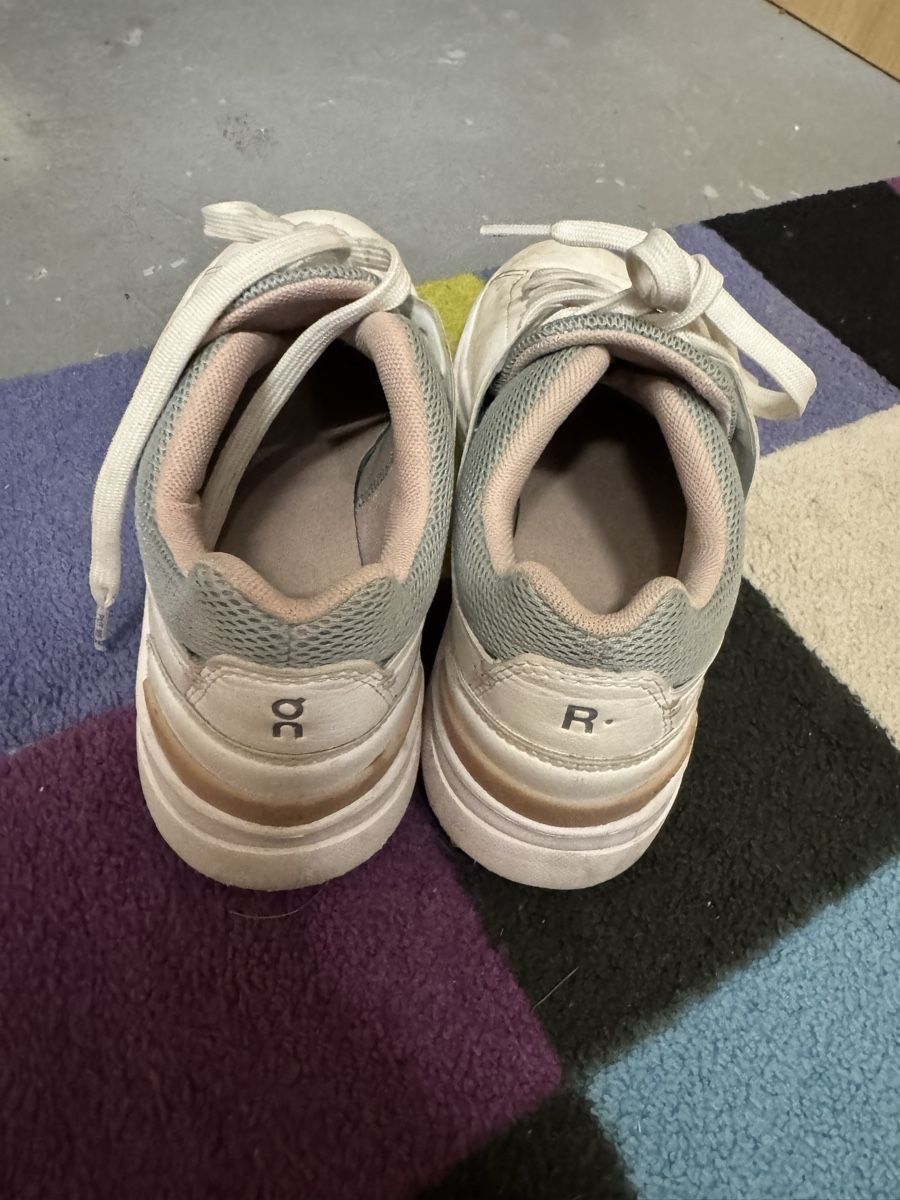 Scarpe da donna: On Sneaker - The Roger Advantage – Usato da Hägendorf venduto da laumatt 1