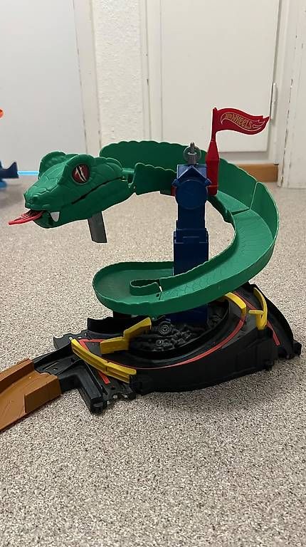 Piste: Hot Wheels Bahn Snake – Usato da Bern venduto da Aniba23