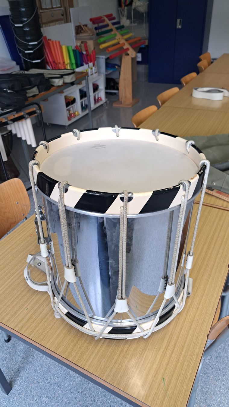 Basler Strumenti musicali: Rothen Trommel - Messing – Usato da Gansingen venduto da v_oeschger 4