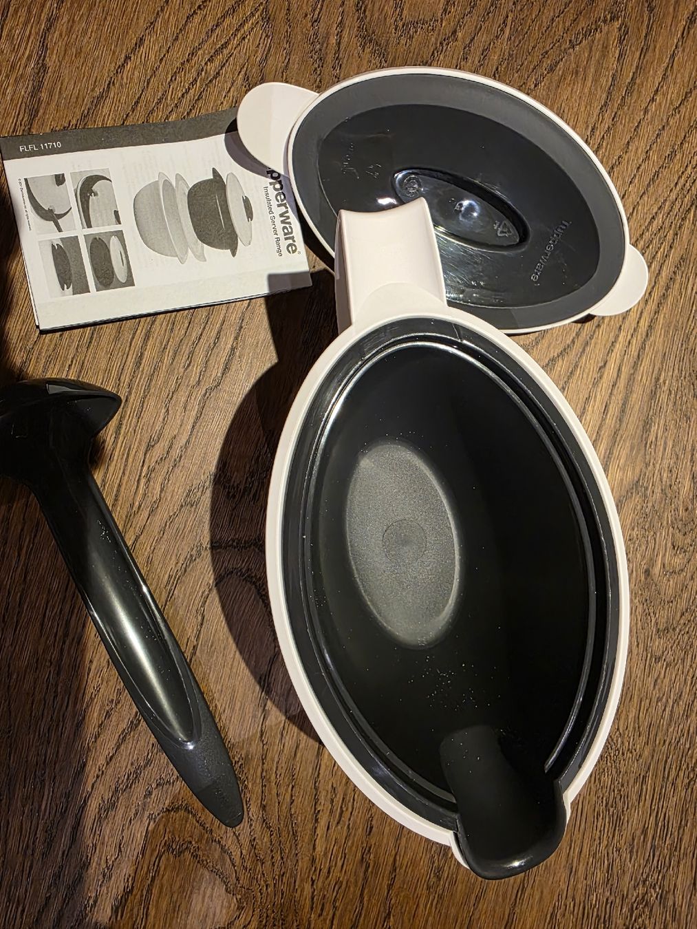 Tupperware Contenitori & Simili: Tupperware Isolier-Sauciere mit Löffel, neu / OVP – Nuovo e nell'imballaggio originale da Elgg venduto da Shugs 2