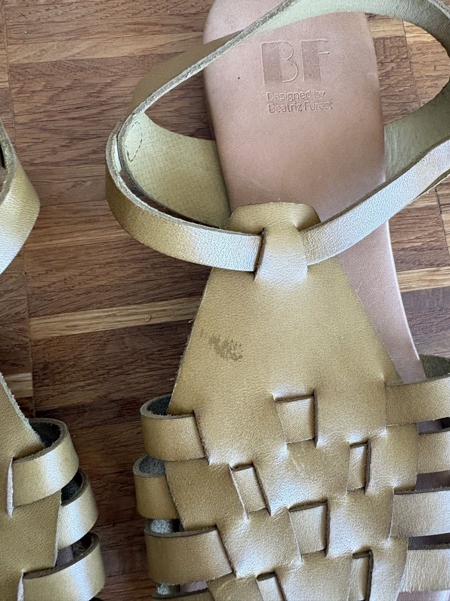 Scarpe da donna: Sandalen Beatriz Furest – Usato da Basel venduto da Gumpesel1 1