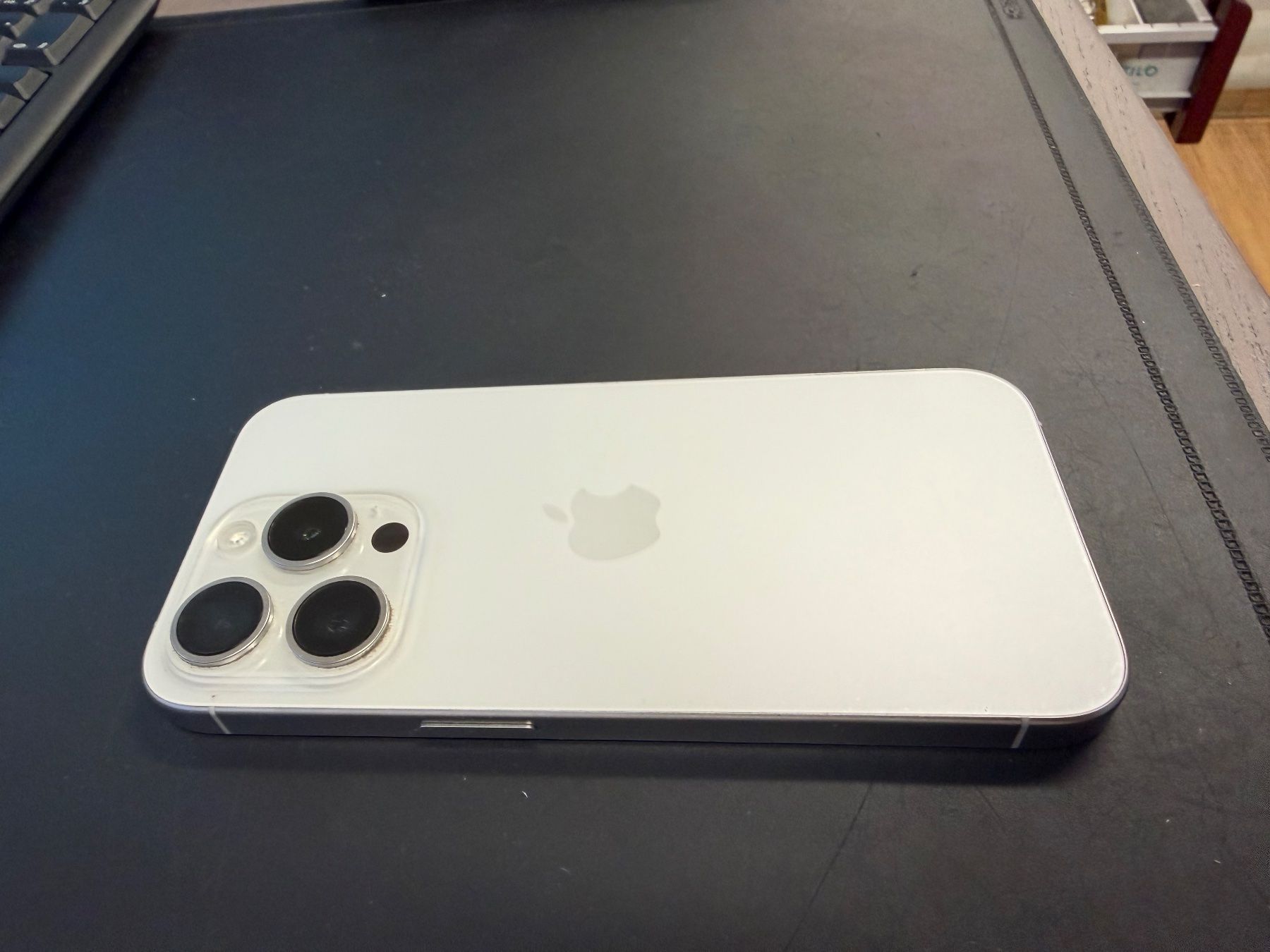 Apple Telefoni cellulari / Smartphones: Iphone 15Pro – Usato da Affoltern am Albis venduto da jstrip 1