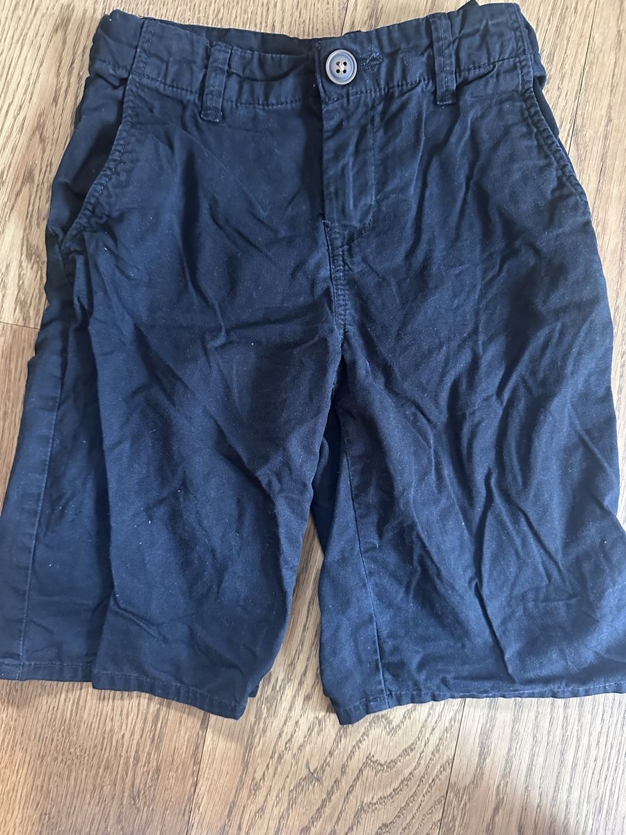 Pantaloni: Shorts Gr 134, Kleiderpacket – Usato da St. Gallen venduto da Juf1 2