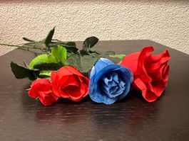 Vier Rosen Deko