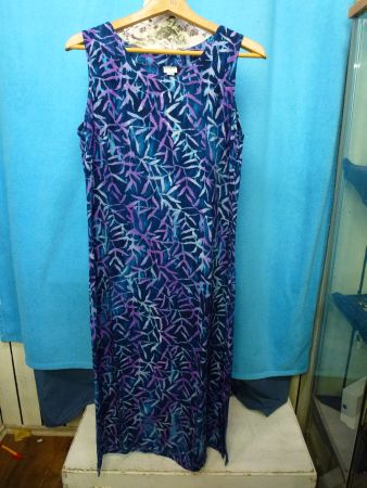 DW SHOP SOMMER KLEID LANGE FORM VISCOSE GEMUSTERT GR M EDEL