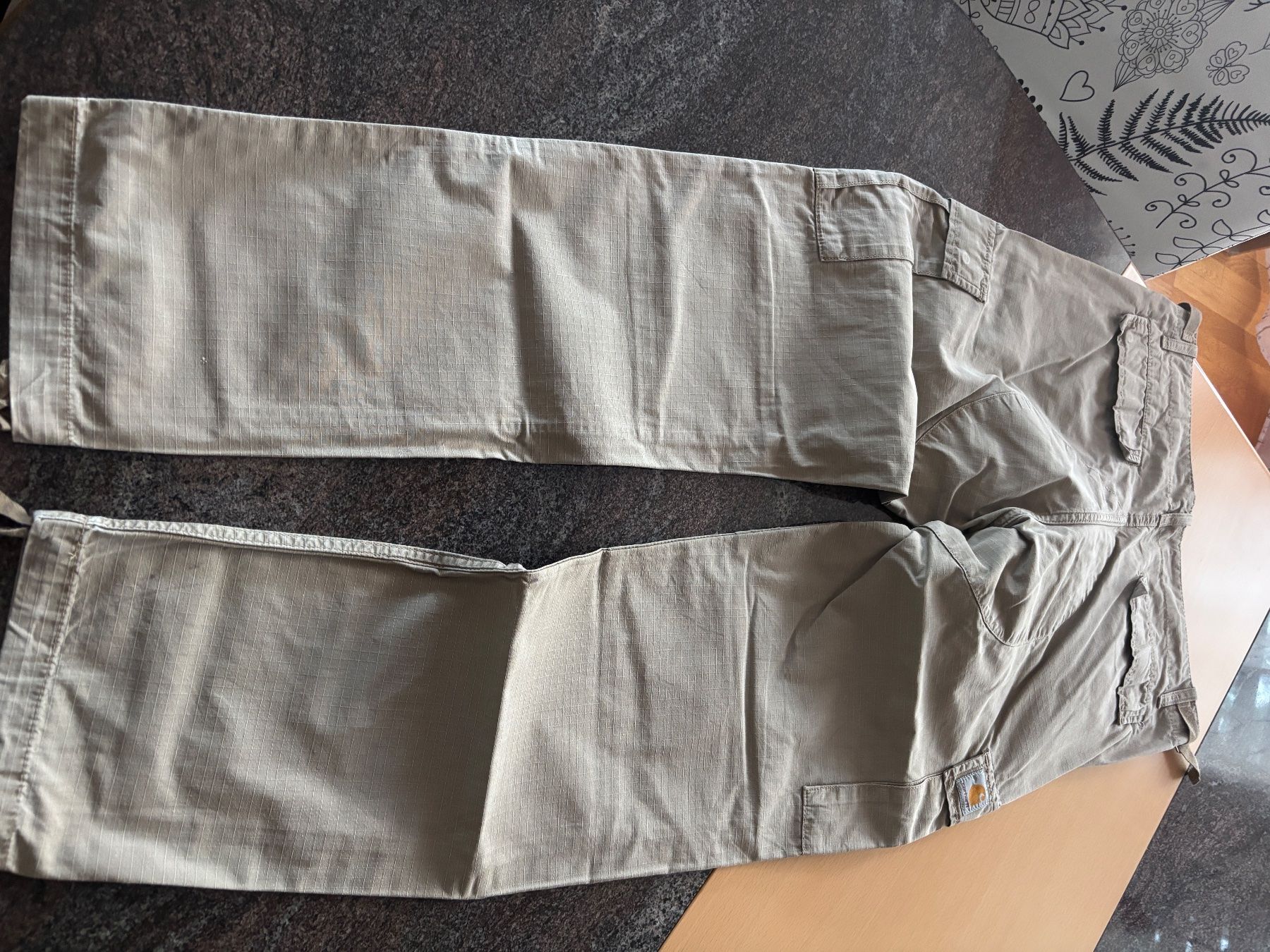 Carhartt Pantaloni: Carhartt Hose – Usato da Hasliberg-Hohfluh venduto da Adbu13 1