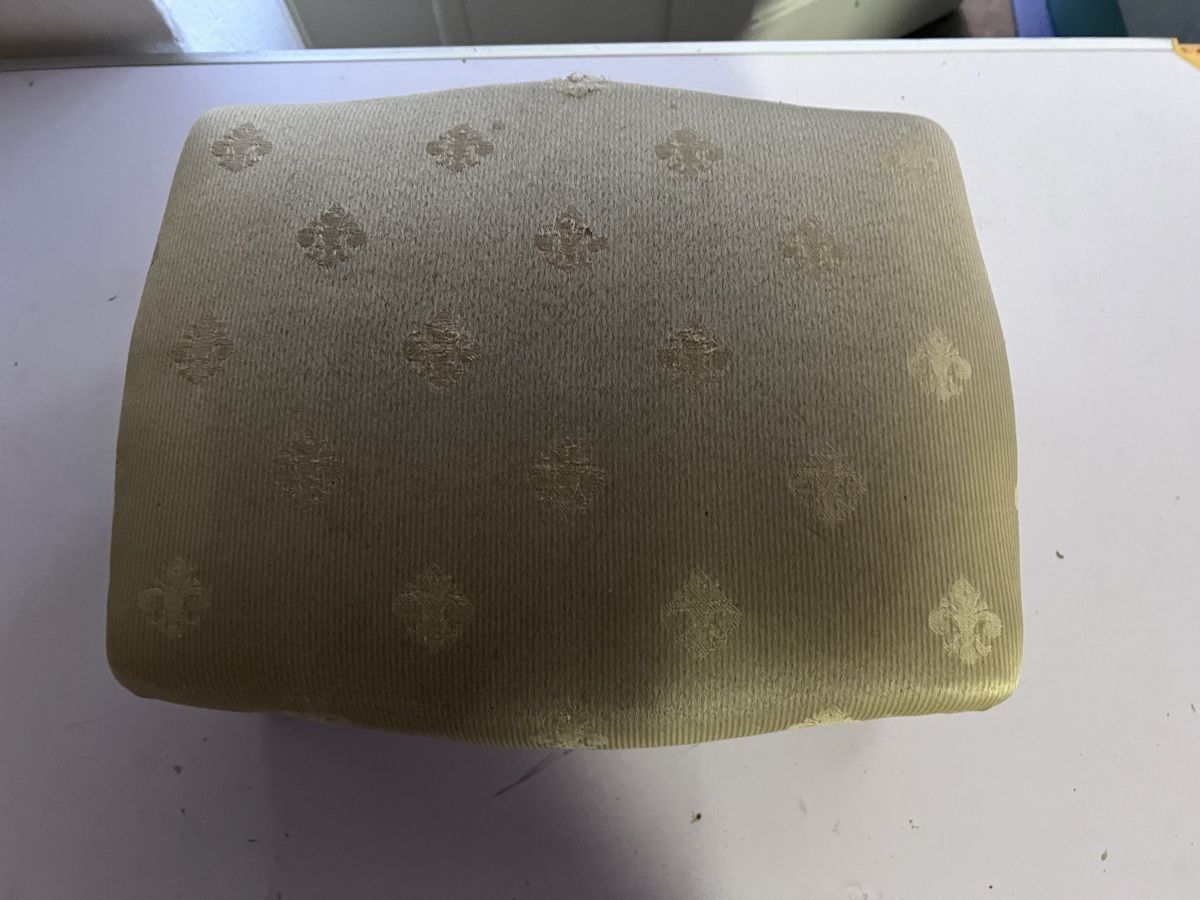 Tabourets: Fuss Hocker (41) – D'occasion à Glattfelden par maa_qcj8 1