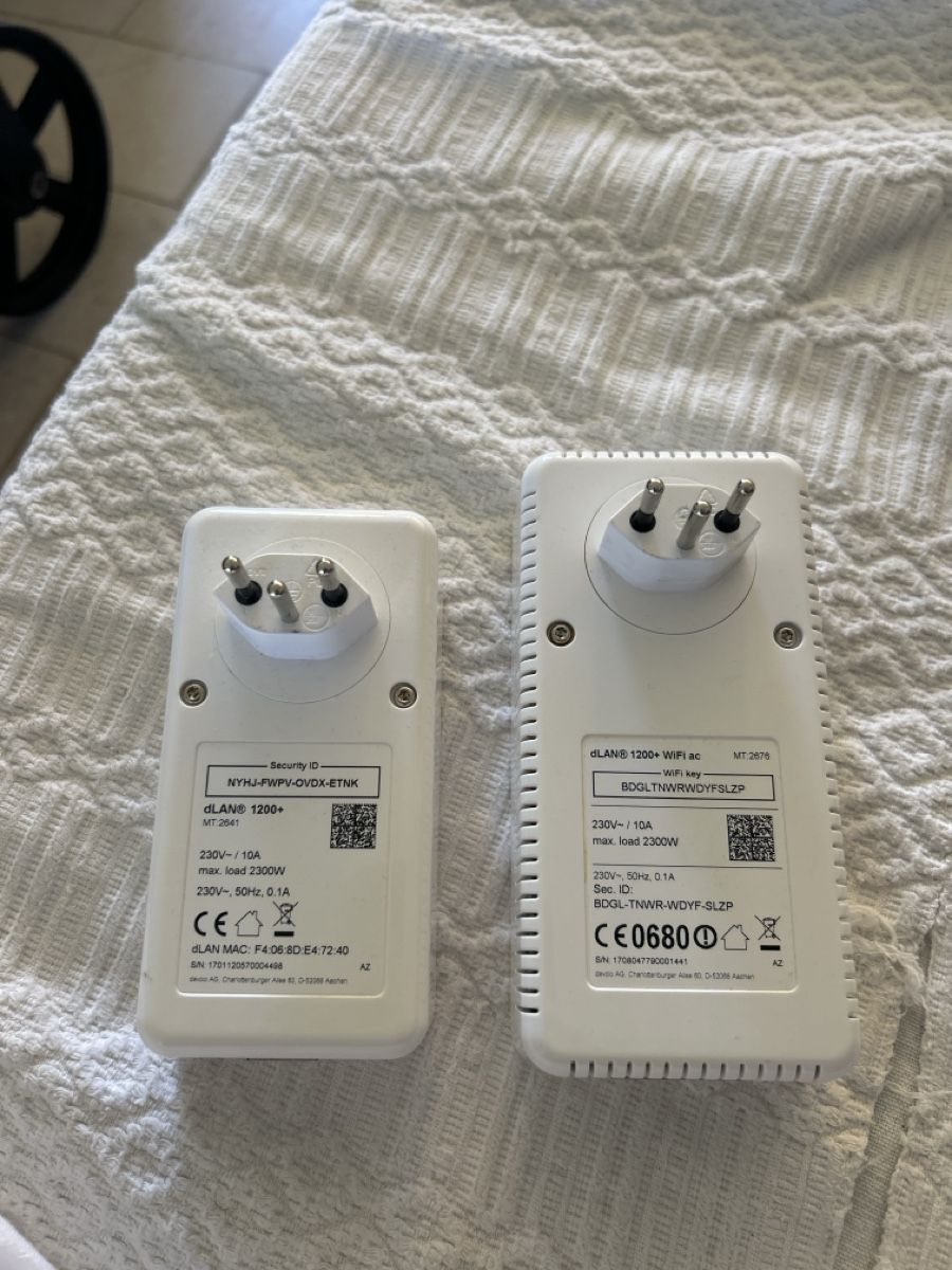 Devolo WiFi: Devolo dLAN 1200+ WiFi ac Powerline Adapter, 2er Set – Nuovo (secondo la descrizione) da gockhausen venduto da monette08 1