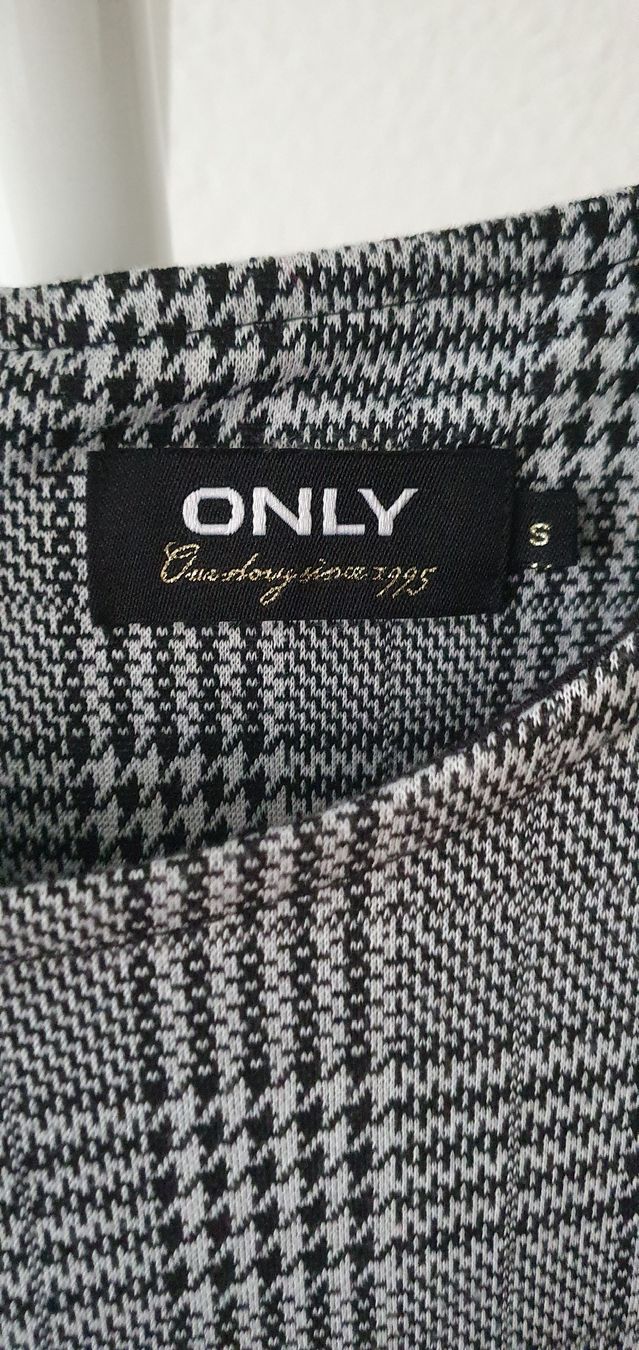 Only Vestiti: ONLY Kleid im Hahnentrittmuster - Gr. S – Usato da Bern venduto da fede736 2