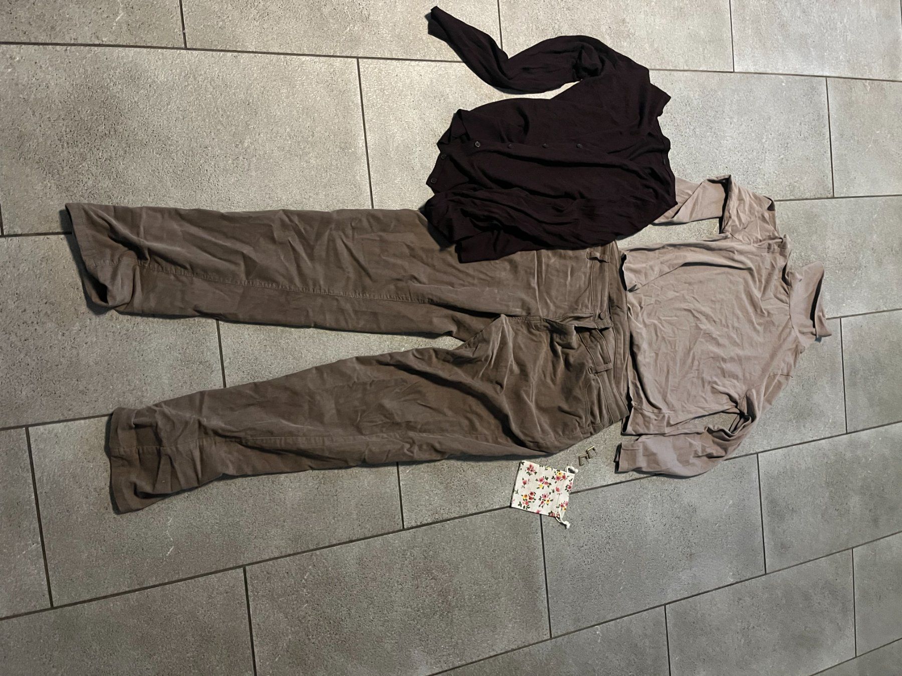 Pantalons: braunes Matching Set – D'occasion à Solothurn par Floefi