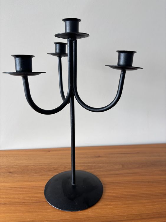 Keramik-Kerzenhalter Für 4 Spitzkerzen – Cremeweiß, Ausgehöhltes Design, Ca. 21 Cm Breit