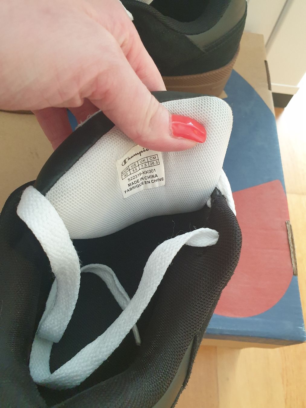Champion Scarpe da uomo: Chaussures Champion – Usato da Fribourg venduto da mal_8zjh 4