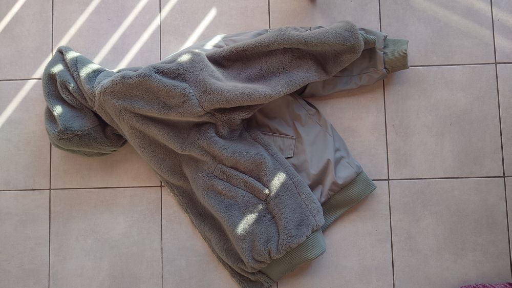 Buffalo Giacche: Buffalo, Wende Bomber Jacke 44, helles Jadegrün – Usato da Wattwil venduto da LaLa90 1