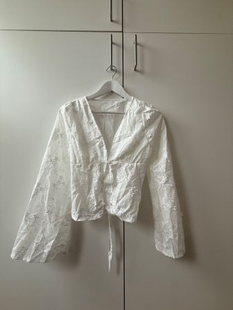 Neue, weisse Bluse