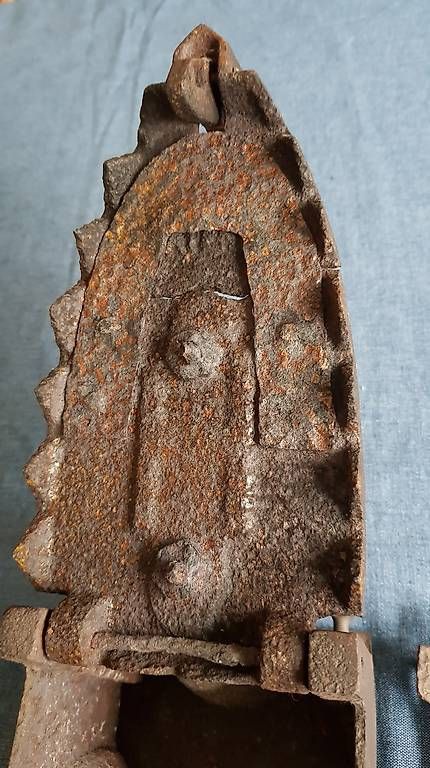Ferri da stiro: Glätteisen, Kohleeisen – Usato da Bettingen venduto da Wolke11 1