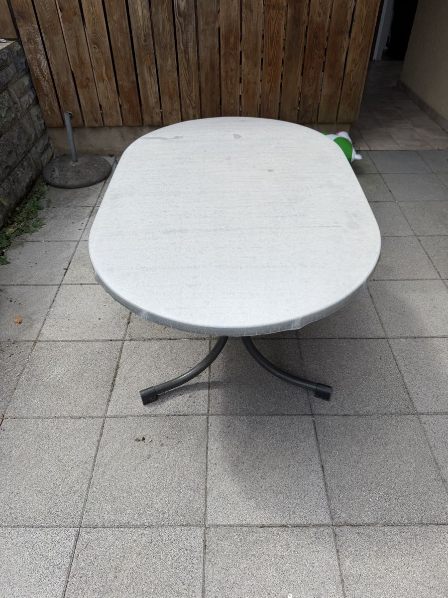 Tavoli: Gartentisch oval Metallgestell Gebraucht 160x90cm – Usato da Rheinsulz venduto da Kobold86 2