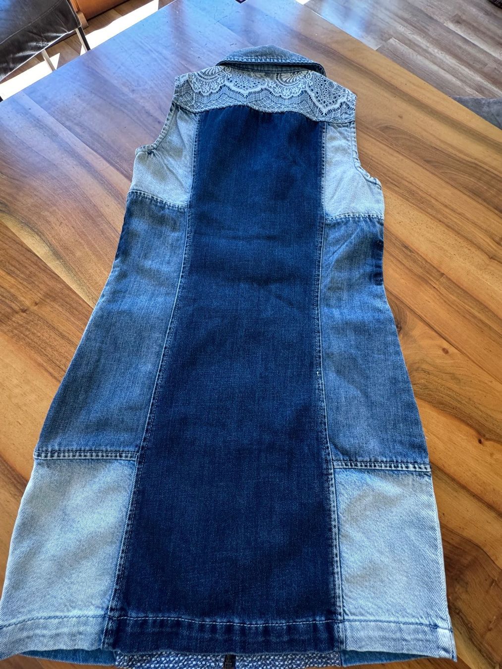 Desigual Vestiti: DESIGUAL cooles Jeans-Kleid Patchwork Gr. 34 mit Spitze – Nuovo (secondo la descrizione) da Meiringen venduto da snahhanssnah 3