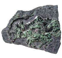 Scultura Cavalli in Zoisite con Rubini Grezzi 2,4 kg