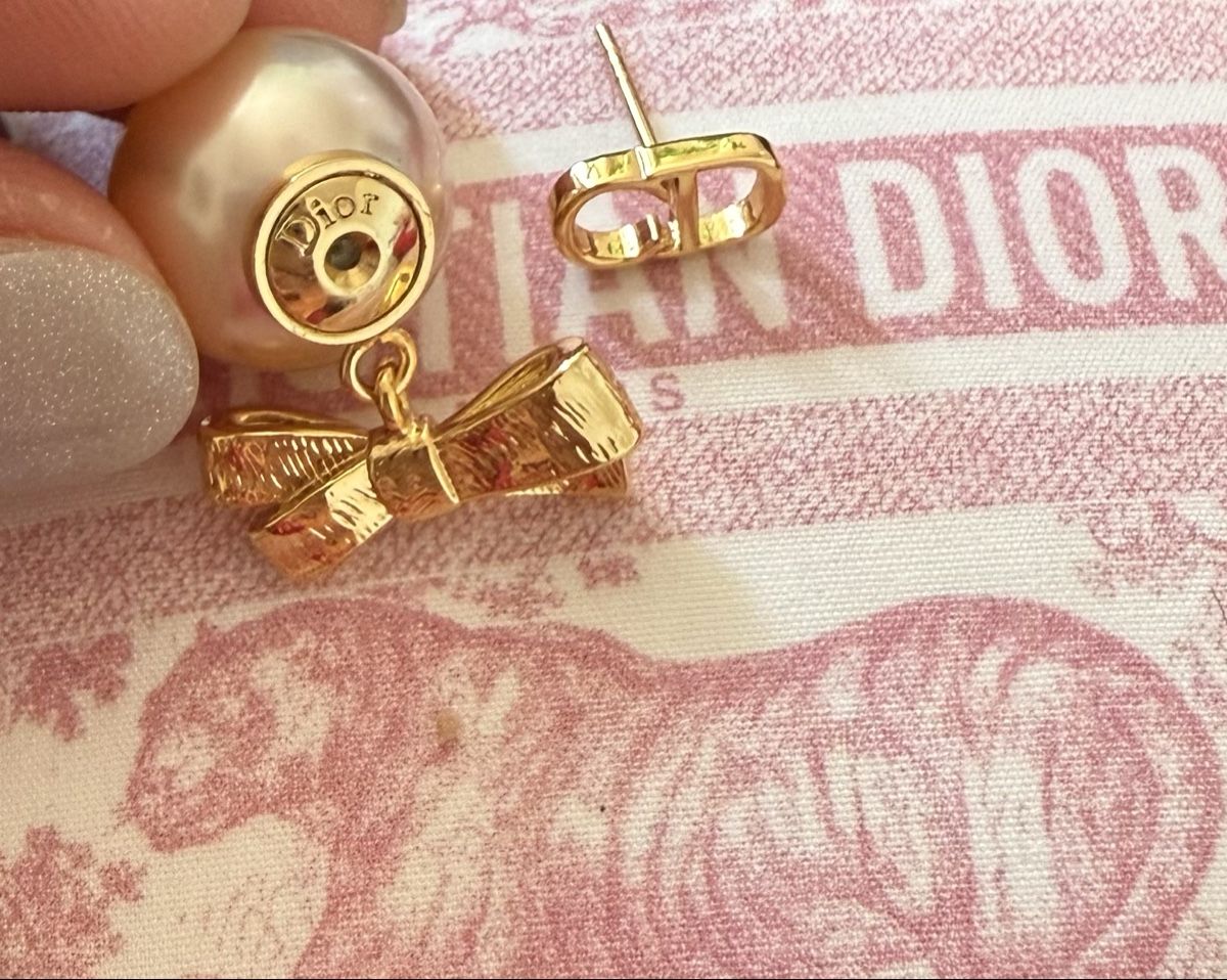 Dior Boucles d'oreille: Dior Tribales Earrings – Neuf (Voir description) à Luzern par sas_r89l 3