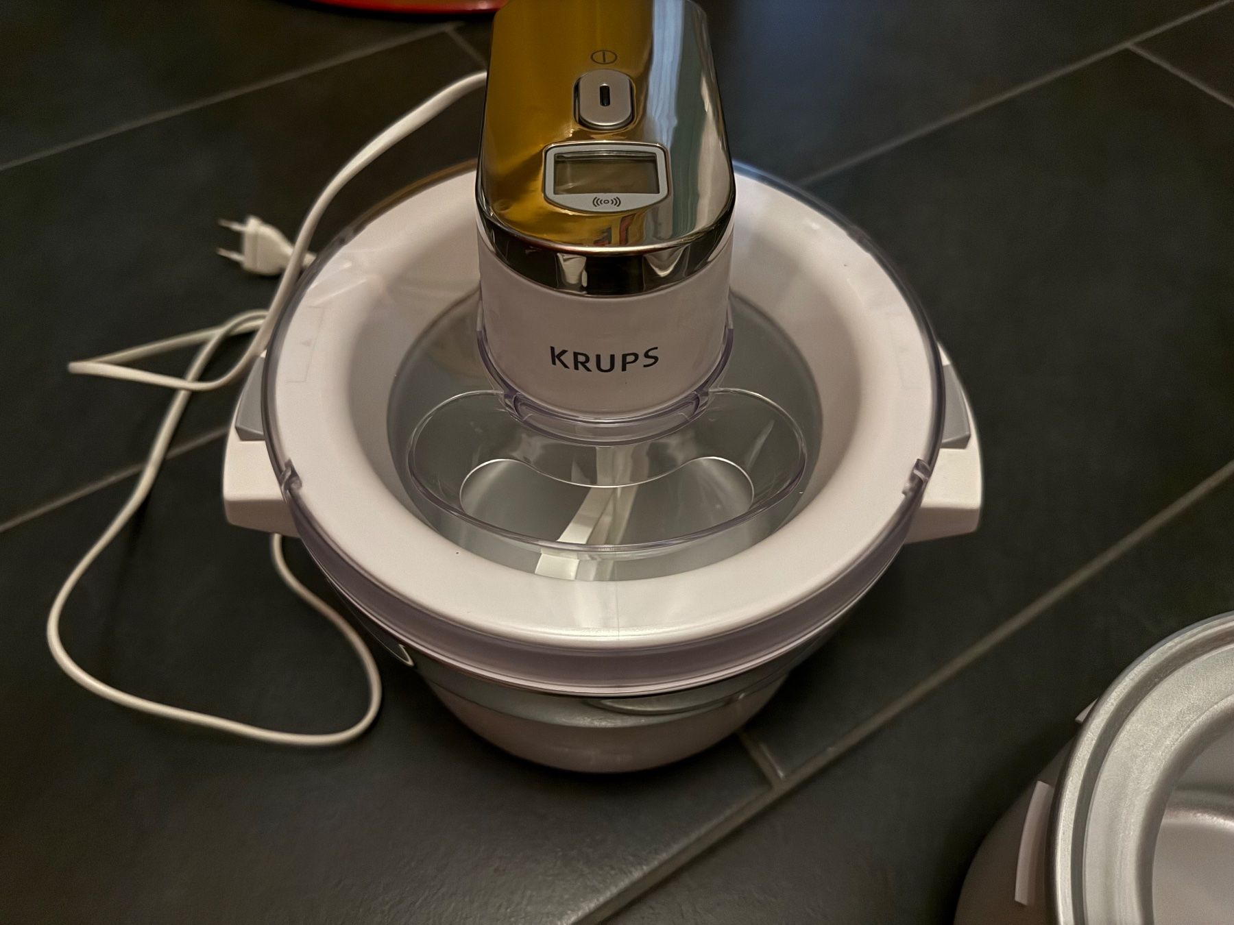 Krups Appareils de cuisine: Krups GVS 2  Eismaschiene – D'occasion à Neuenhof par Franco32