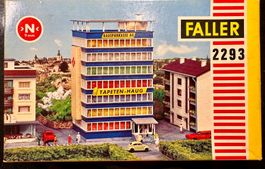 Faller B-2293 Hochhaus SPARKASSE AG/TAPETEN HAUG OVP Vintage
