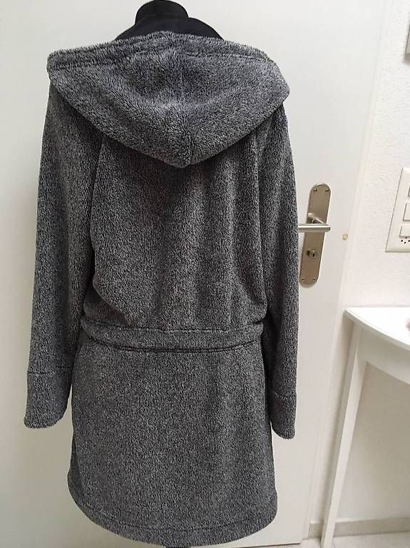 Bademäntel: Morgenrock Bademantel grau Gr. 38 DKNY – Gebraucht aus Glattpark (Opfikon) von Pangie 1